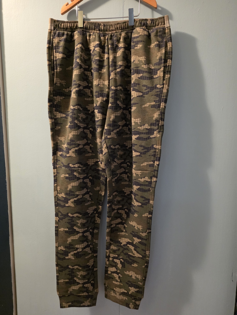Kappa Men's Camouflage Joggers in Olive and Black